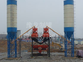 水泥仓螺旋搅拌站使用现场